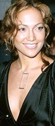 click for more pics of Jennifer Lopez