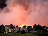 Fires, 'wall of smoke' close in on S.C. tourist spots