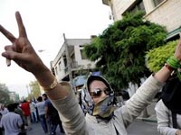 New clashes in Iran as standoff worsens