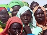 Displaced Darfuris in the town of Gereida in southern Darfur, May 2006. (AFP)